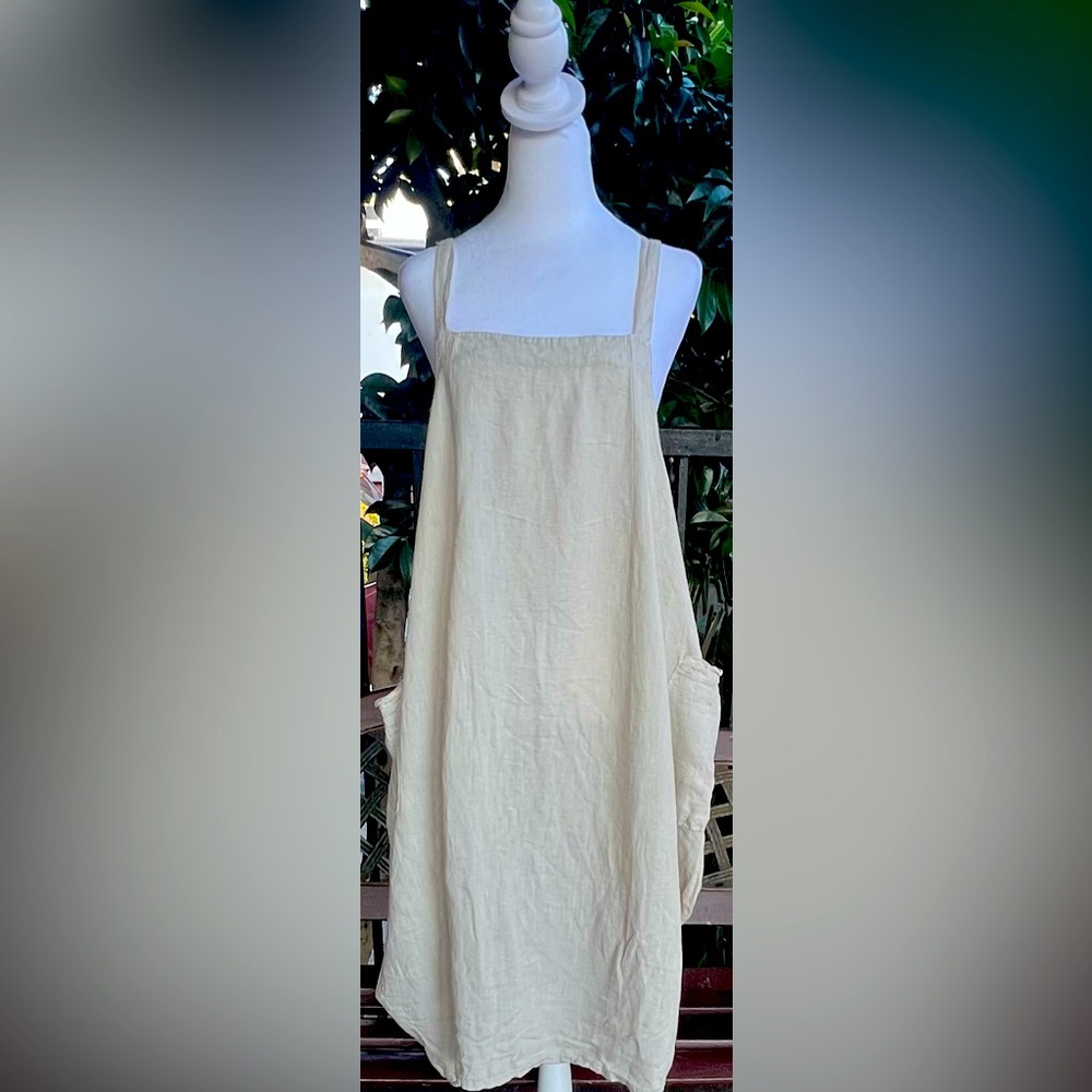 I love linen balloon overall dress